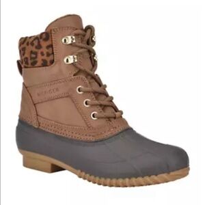 NEW!! Tommy Hilfiger Reise Brown/Leopard Duck Boot Size 7
